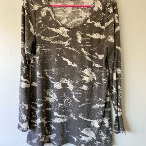 Lularoe Long sleeve tunic length knit shirt
